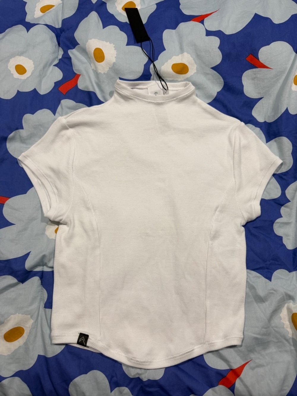 Oner active White Short Sleeve Mock Neck Top